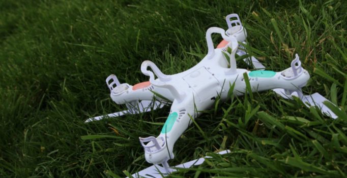 Les meilleurs drones à moins de 100€ - S'initier au pilotage pour pas cher