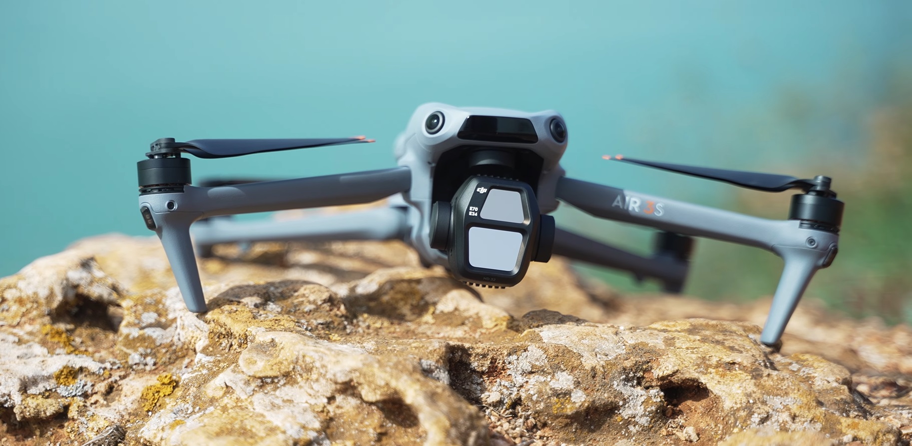 Le DJI Air 3S propose de la vidéo 4K HDR à 60 images/seconde, de la vidéo 4K à 120 images/seconde et de la vidéo 1080p à 200 images/seconde