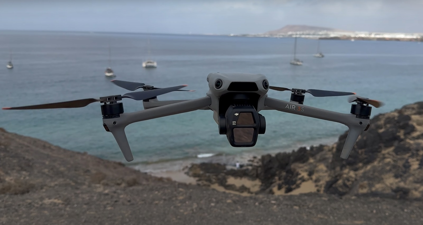 Le DJI Air 3S permet de saisir des images d'une parfaite stabilité