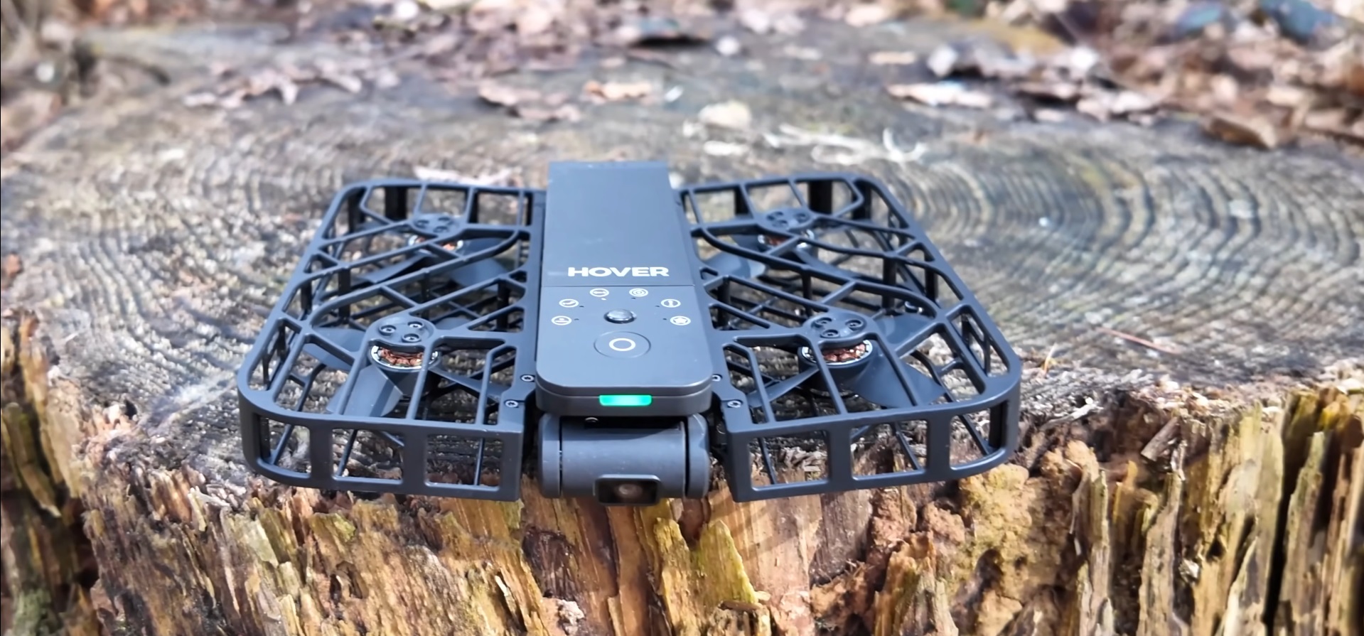 Simplicité et polyvalence : le HoverAir X1 conjugue modes de vol autonomes et contrôle manuel via smartphone