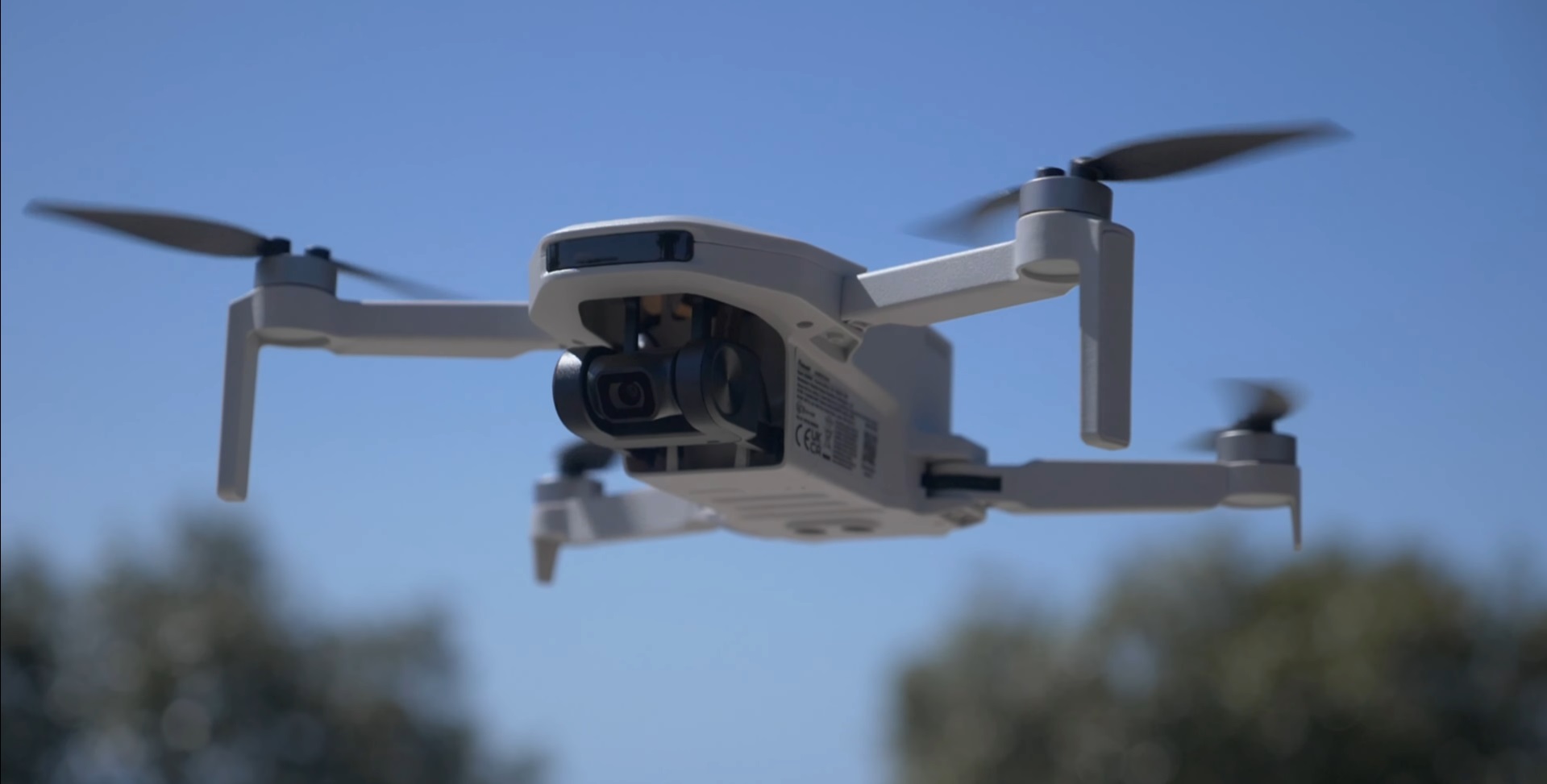 Capteur 12MP et vidéo 4K : l'Atom SE défie les drones haut de gamme