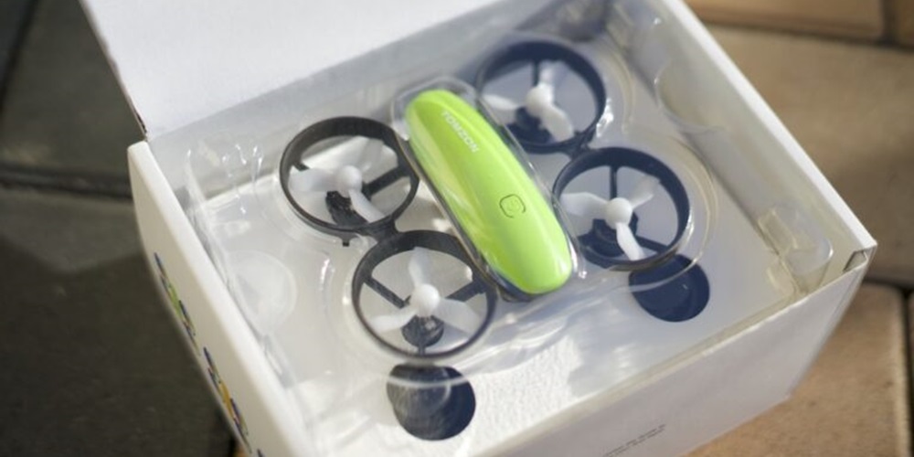 Tomzon A23 : un mini-drone robuste et sécurisé pour les enfants